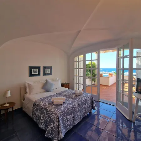 La Darsenella Marina Grande