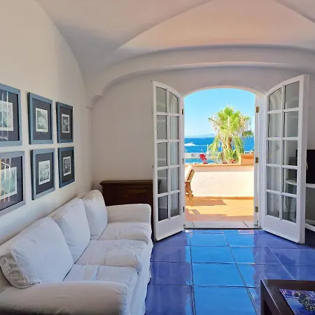 La Darsenella * Marina Grande